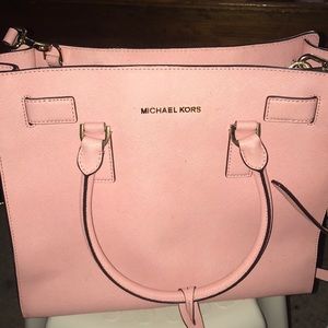 Michael Khors rose gold purse